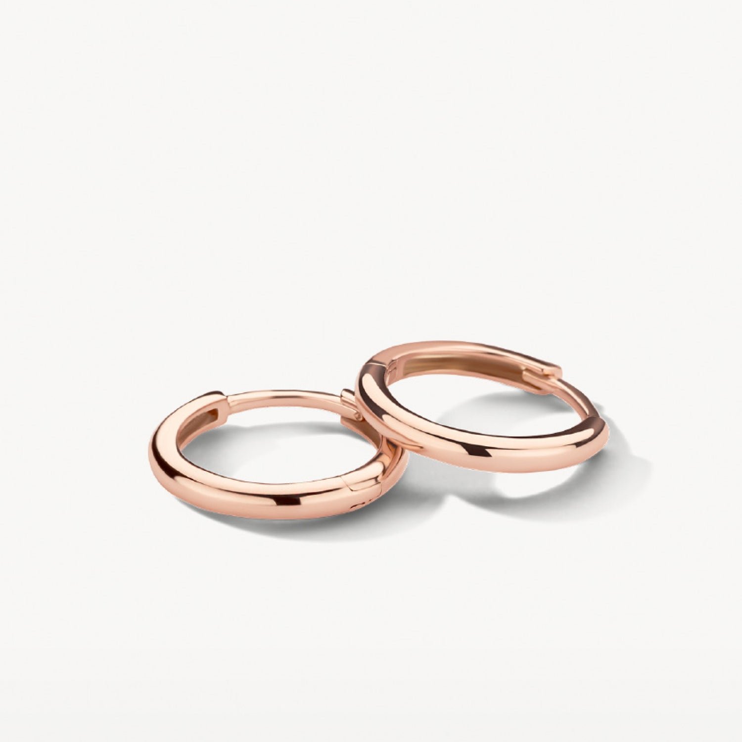 Goldschmuck für frauen: stil, persönlichkeit und pflege-tipps